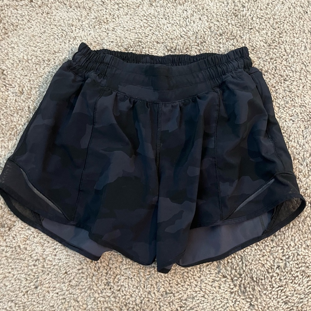 lululemon hotty hot shorts